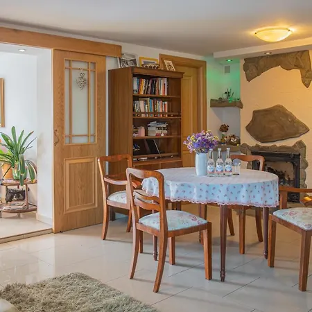 Appartement Sisi *