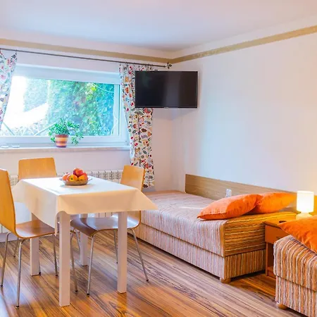 Sisi Apartament *